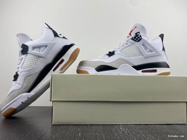 Nike 4 Jordan x Air DR5415-100 SB 0630